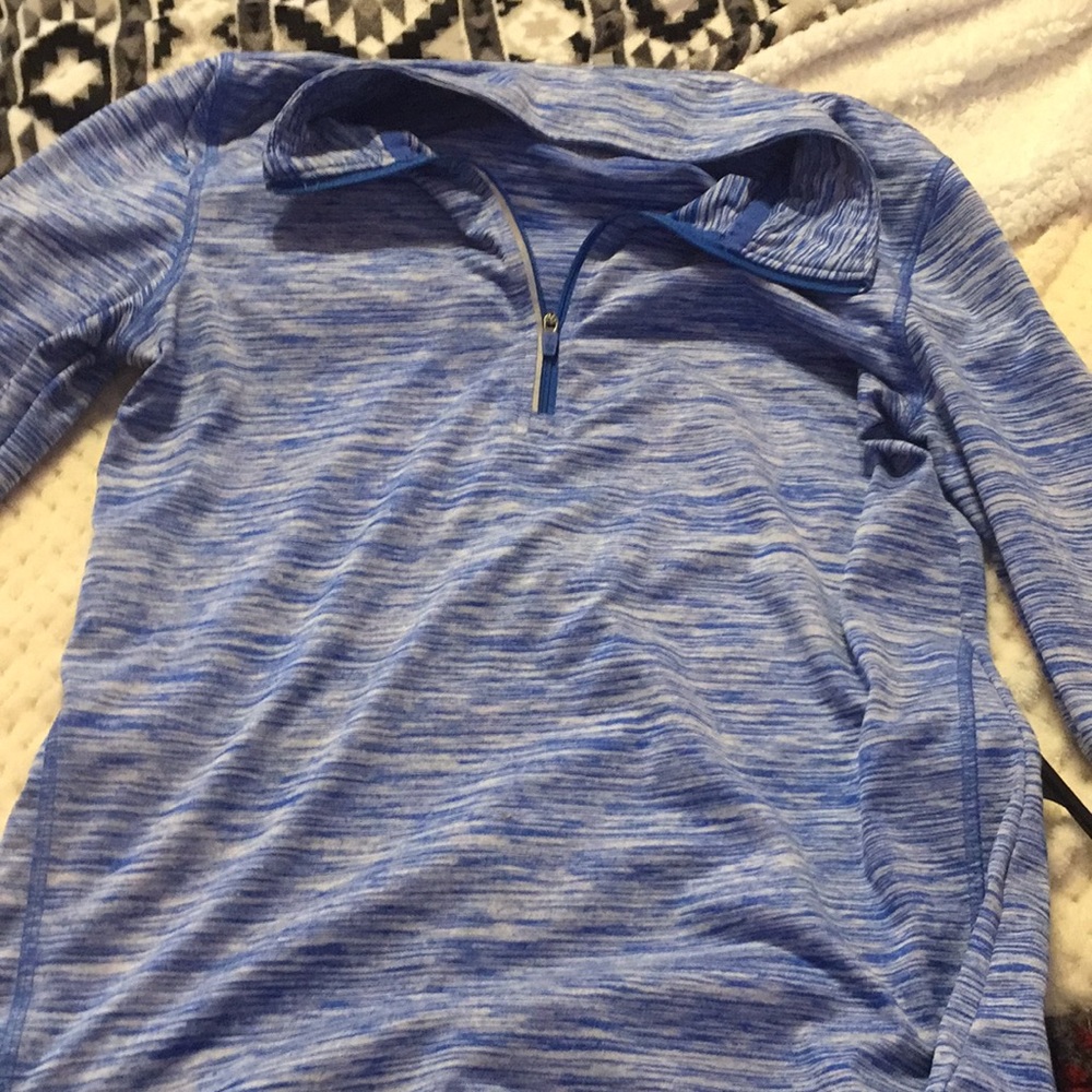 Long sleeve pull over